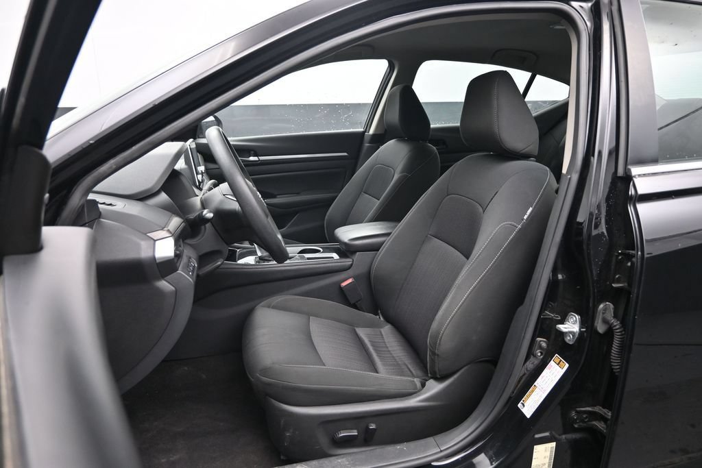 Used 2023 Nissan Altima 2.5 SV FWD image 21