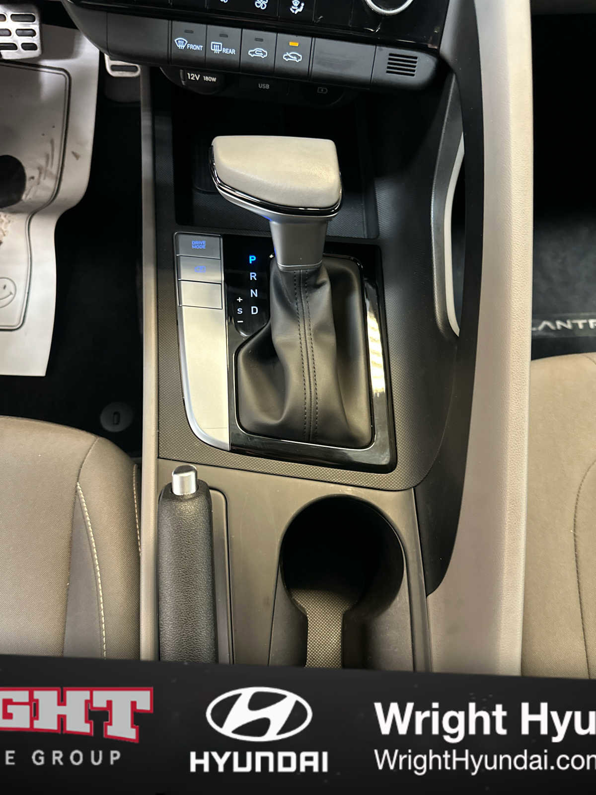 Certified 2025 Hyundai Elantra Sport image 29