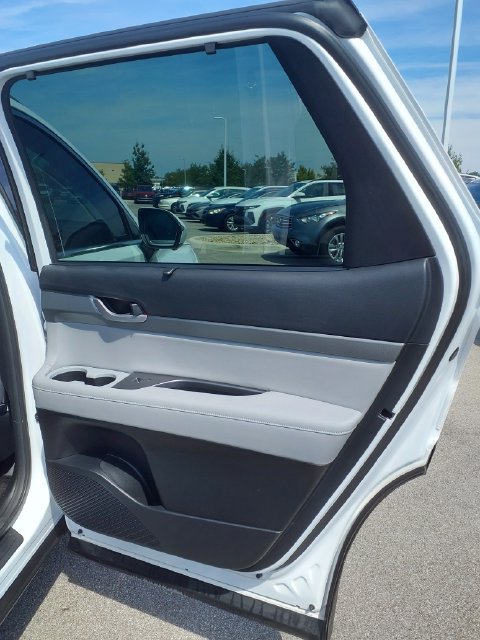 Certified 2025 Hyundai Palisade SEL FWD image 23