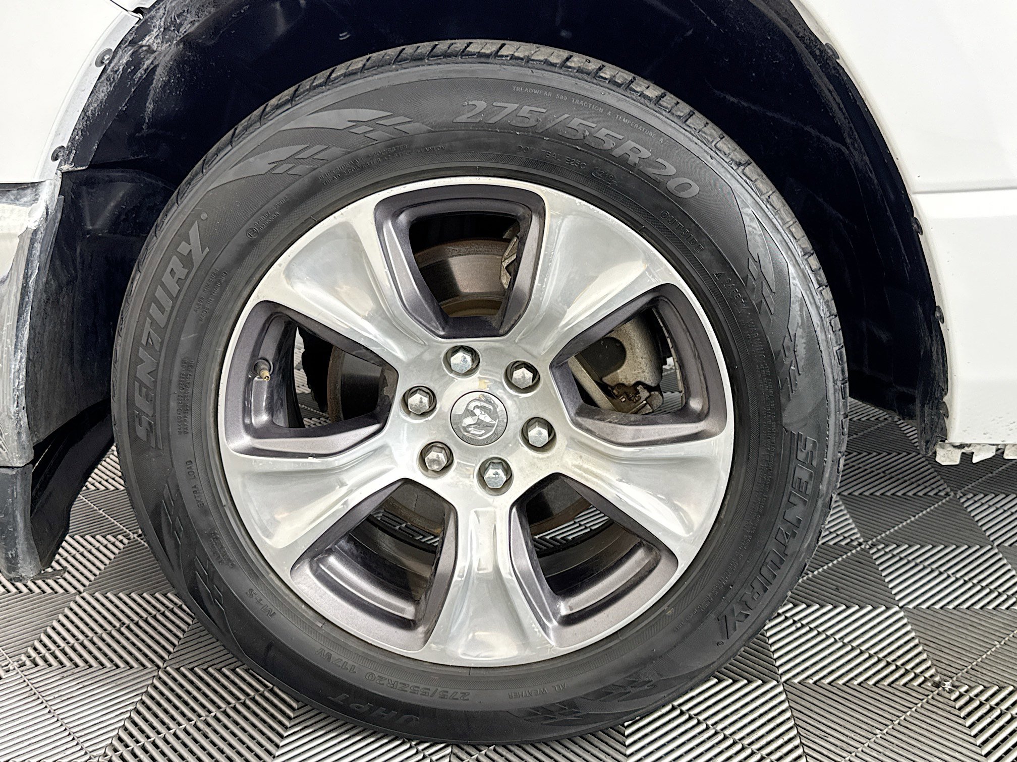 Used 2024 RAM 1500 Laramie RWD image 37