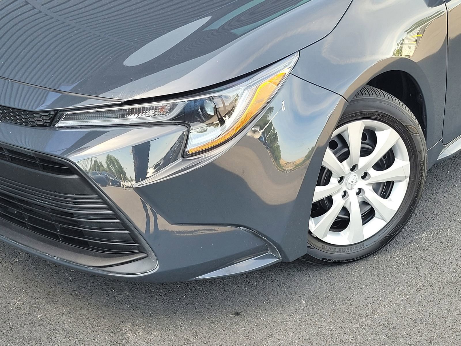 Used 2024 Toyota Corolla LE FWD image 9