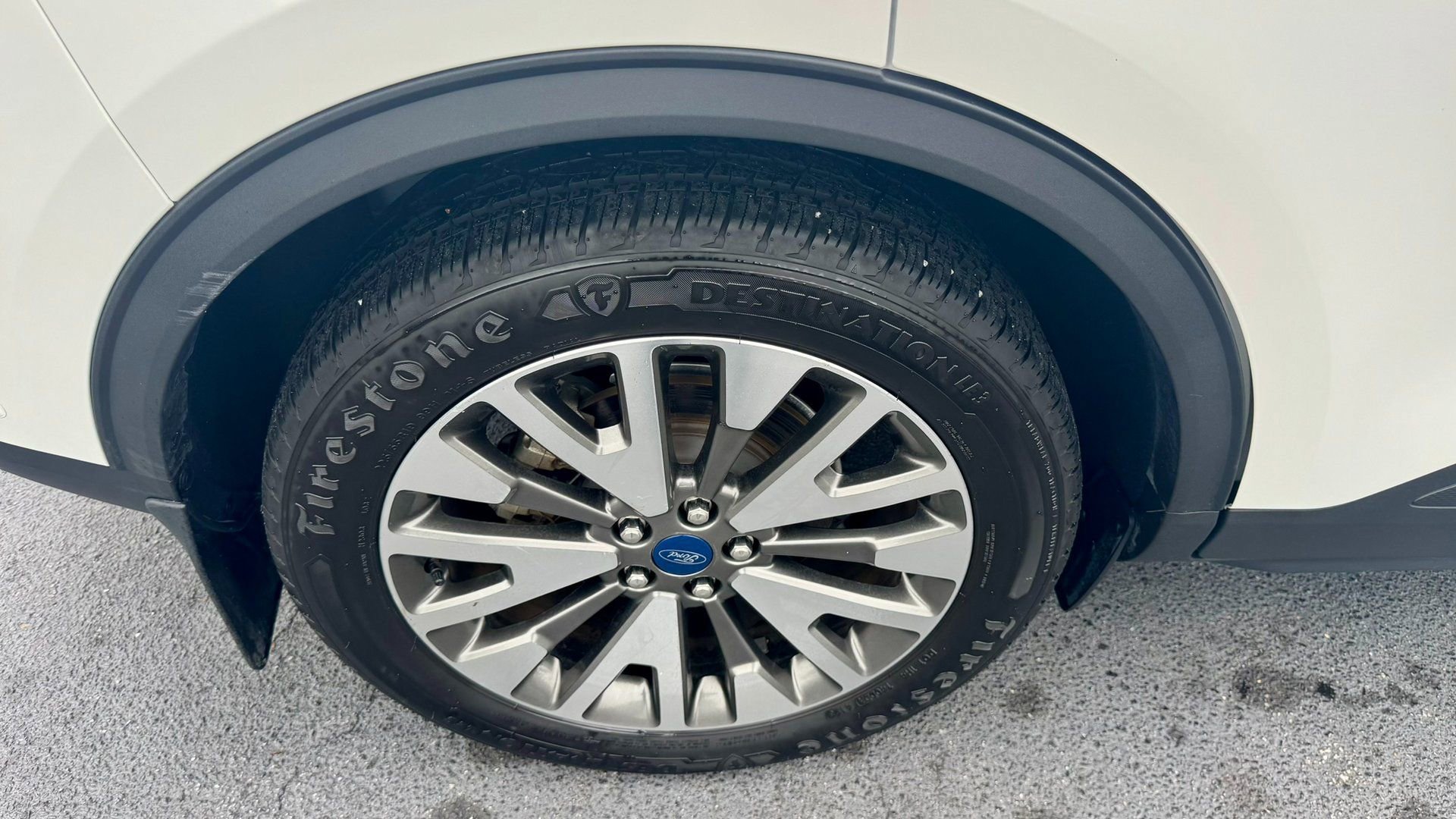 Certified 2020 Ford Escape Titanium image 7