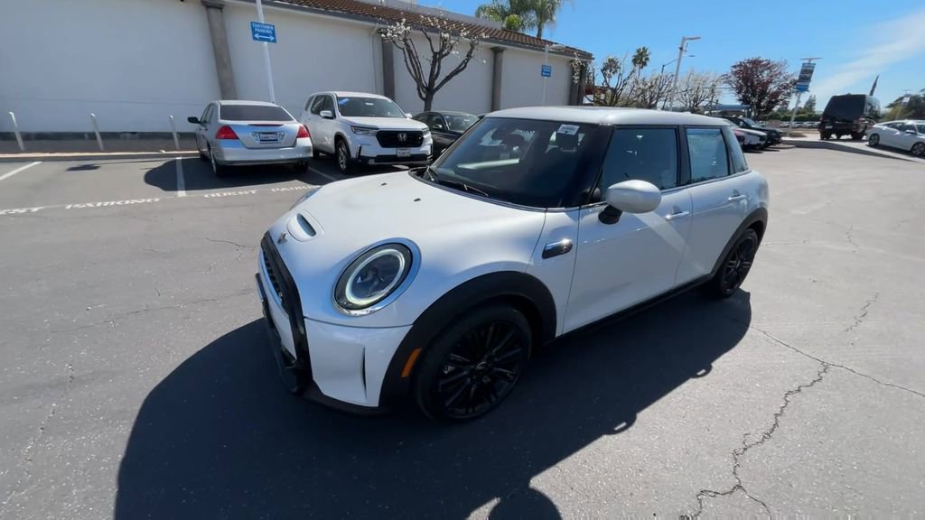 Used 2023 MINI Cooper S image 4