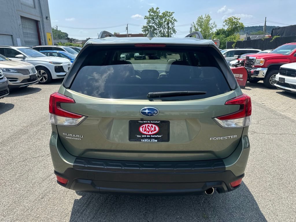 Used 2020 Subaru Forester Limited AWD/4WD image 6