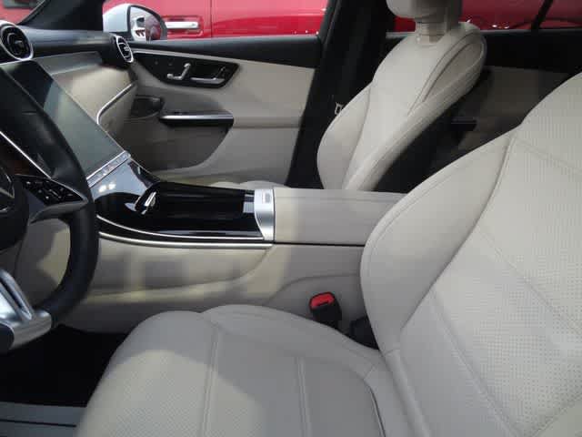 Used 2024 Mercedes-Benz GLC 300 4MATIC image 6