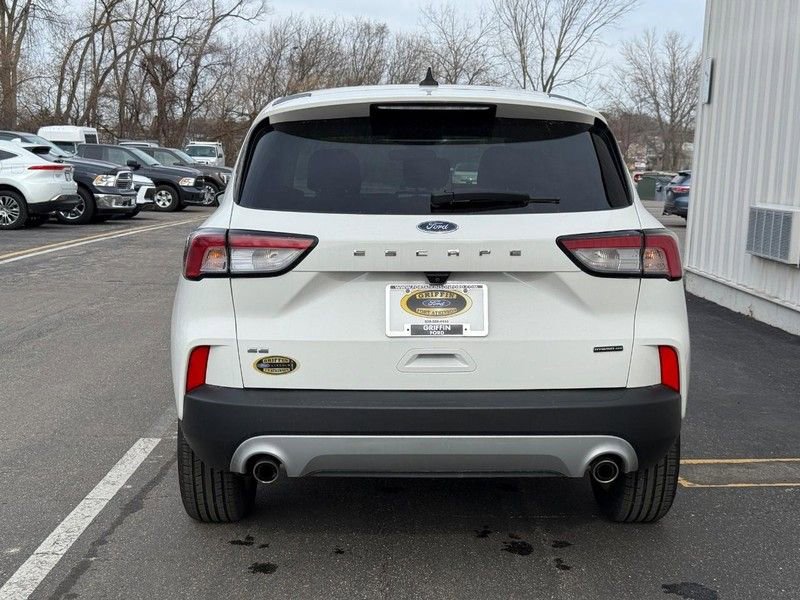 Certified 2022 Ford Escape SE w/ Cold Weather Package image 4
