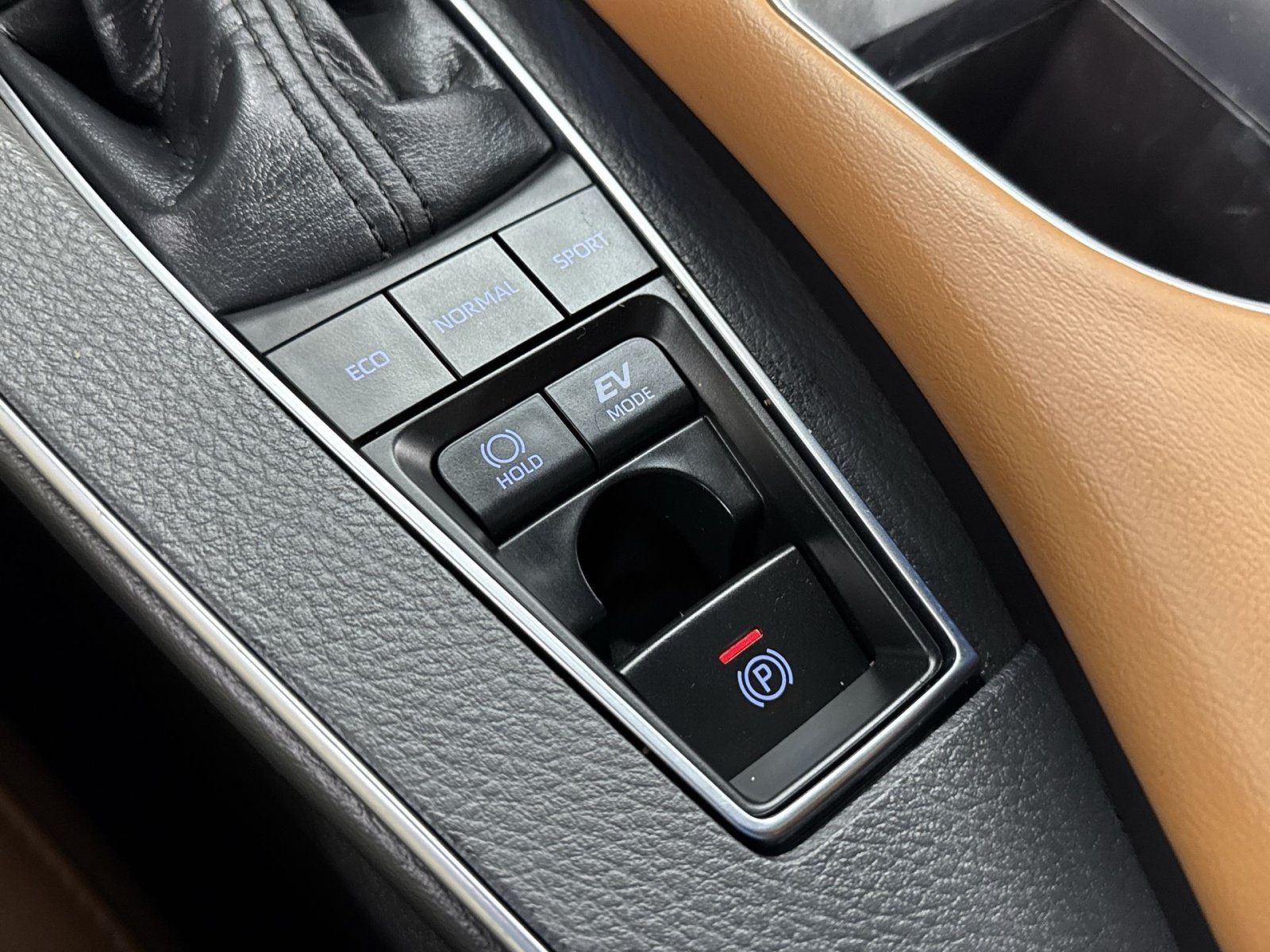 Used 2020 Toyota Avalon Limited w/ Advanced Safety Package FWD image 45