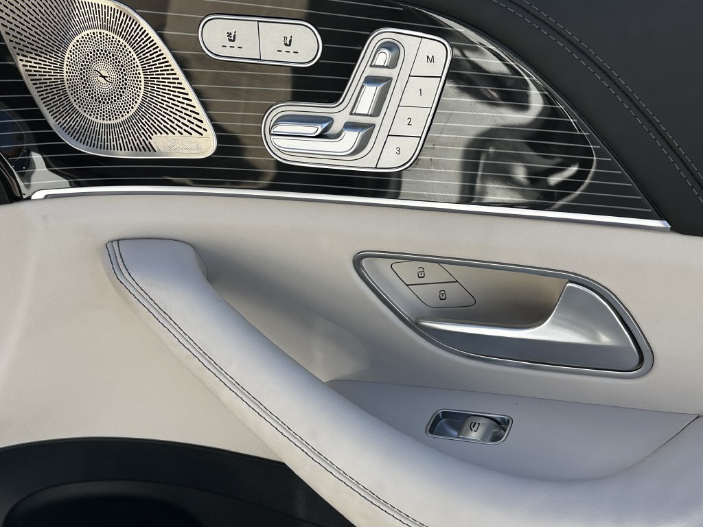 Certified 2025 Mercedes-Benz GLS 63 AMG 4MATIC image 17