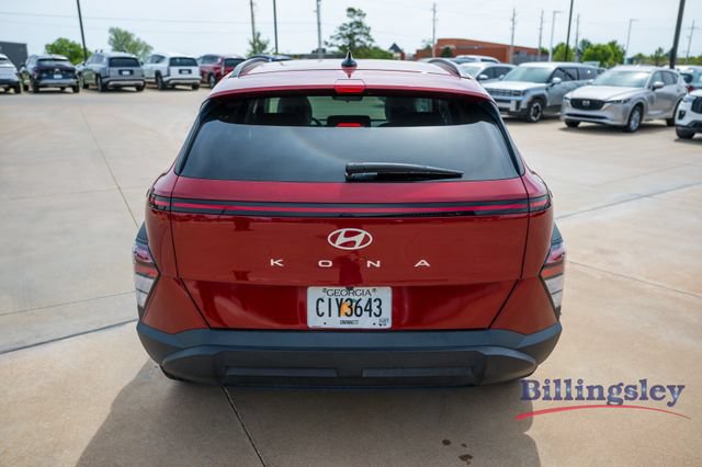 Used 2025 Hyundai Kona SEL FWD image 4