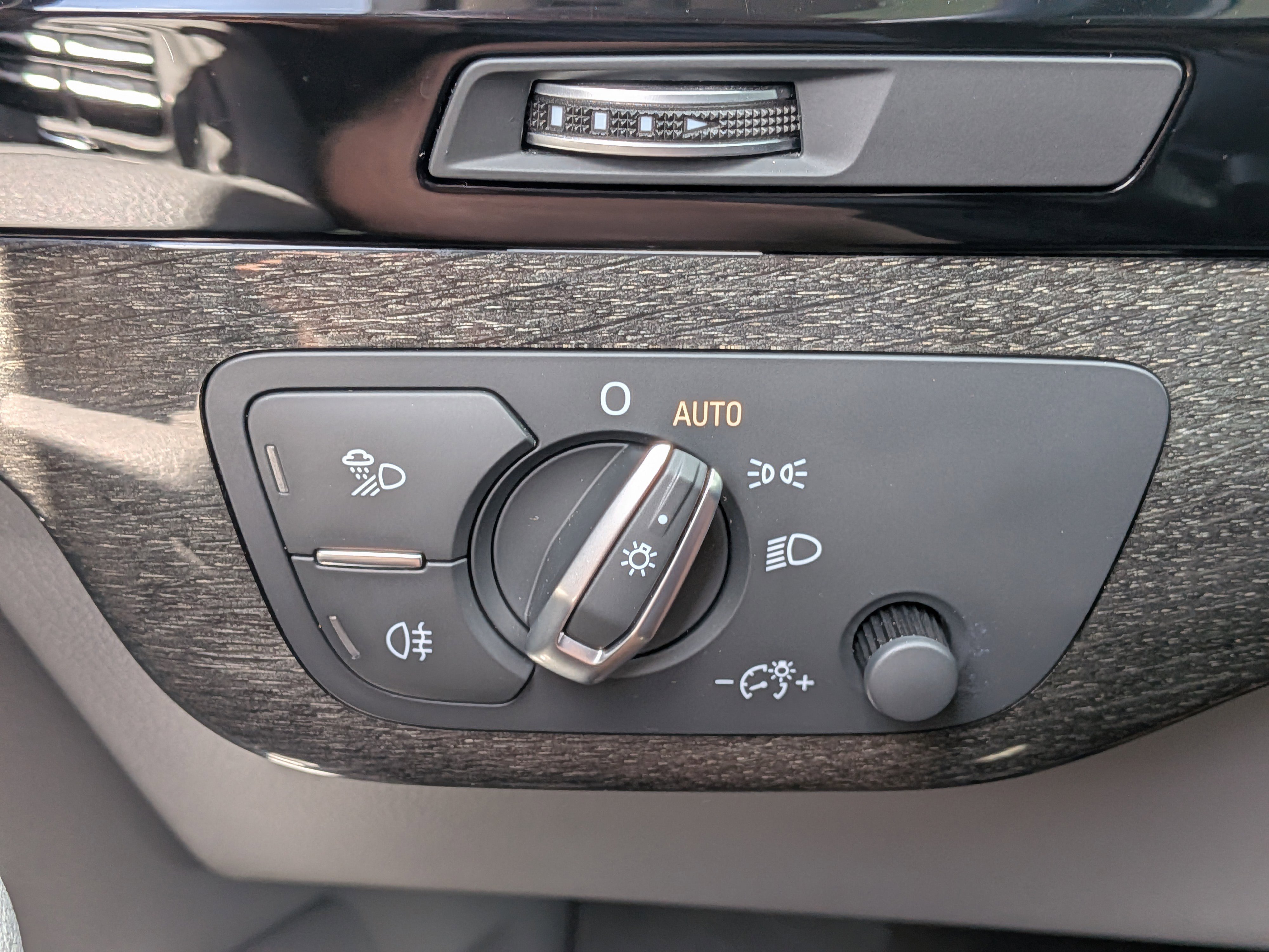 Used 2019 Audi Q7 3.0T Premium Plus w/ Premium Plus Package image 24