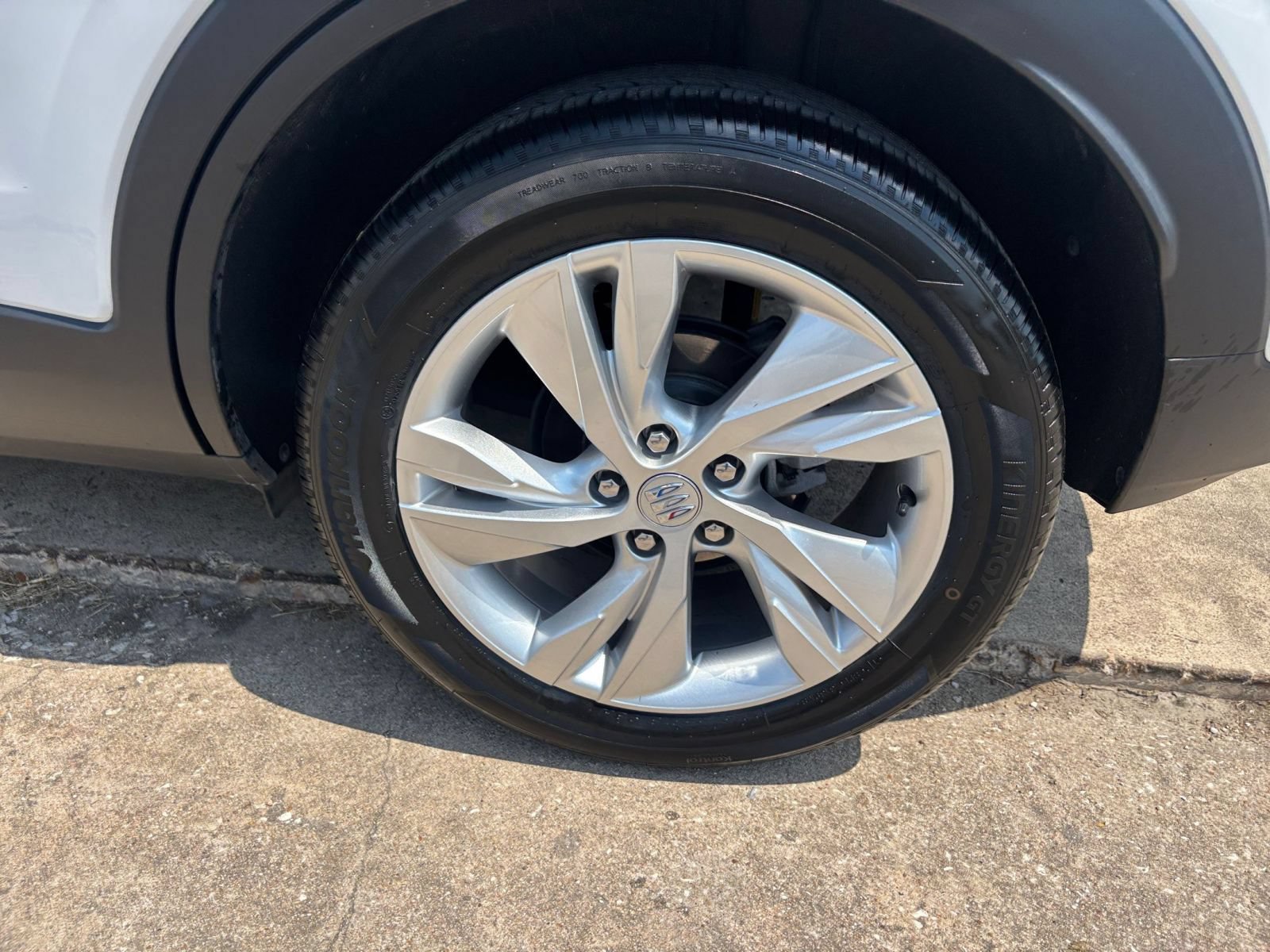Used 2025 Buick Encore GX Preferred FWD image 28
