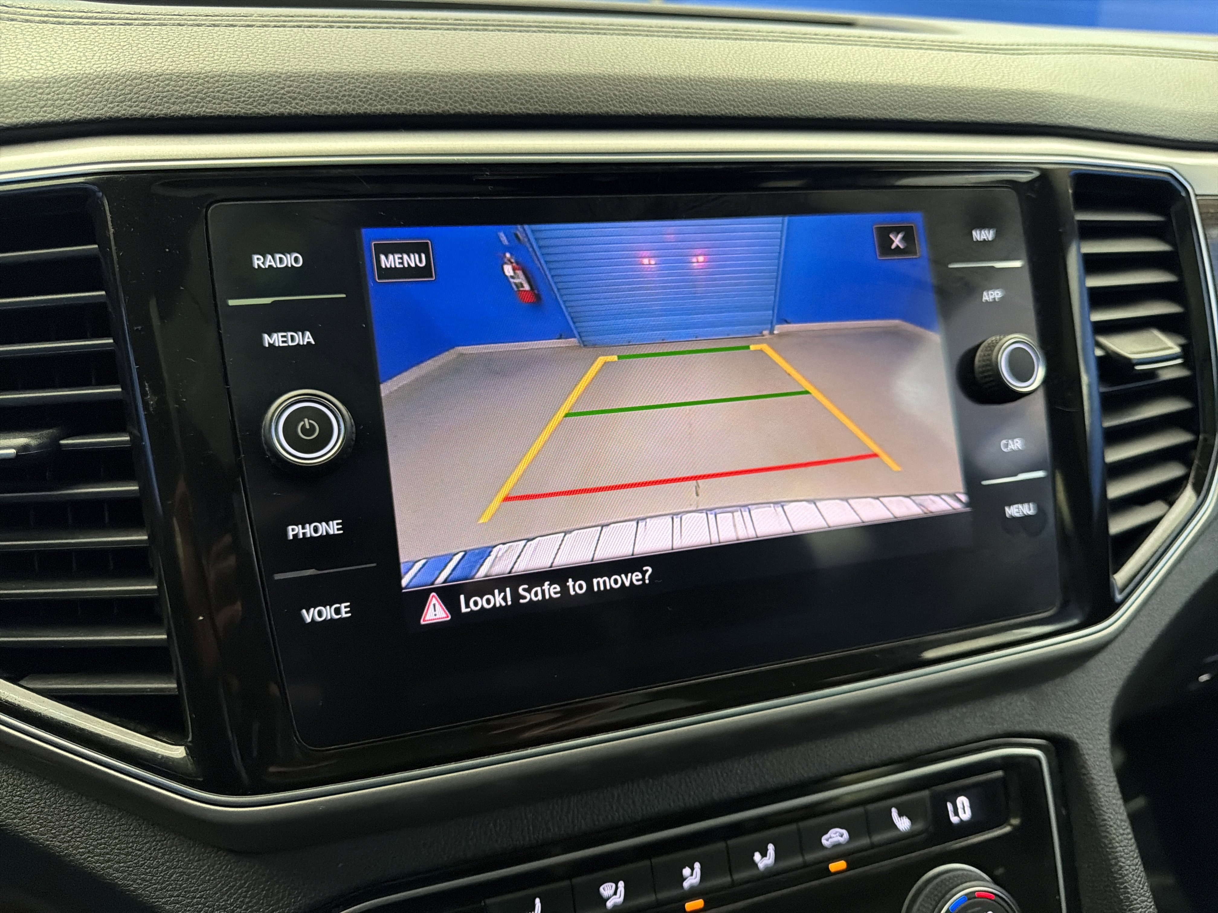 Used 2019 Volkswagen Atlas SEL AWD/4WD image 21