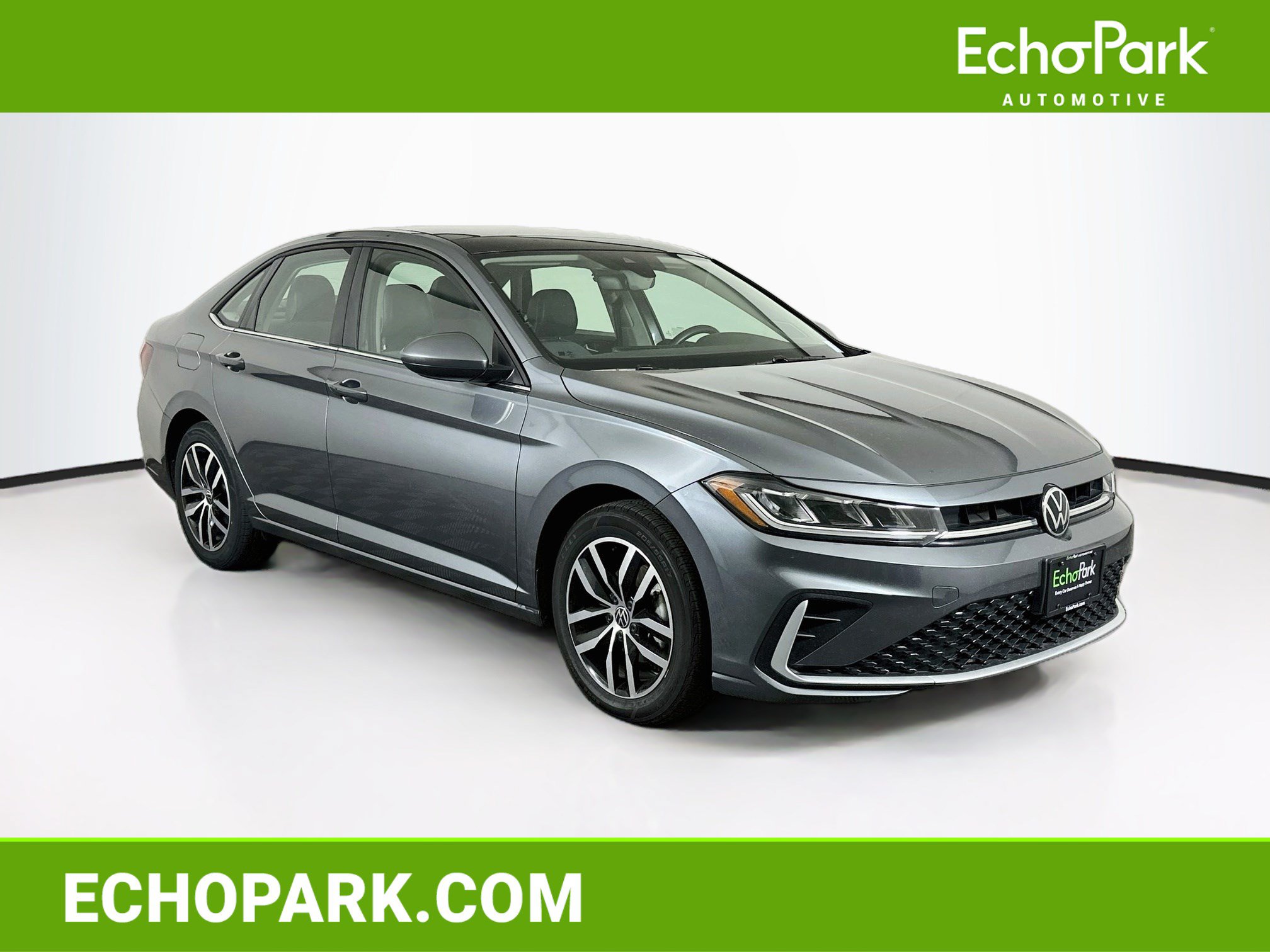Used 2025 Volkswagen Jetta SE