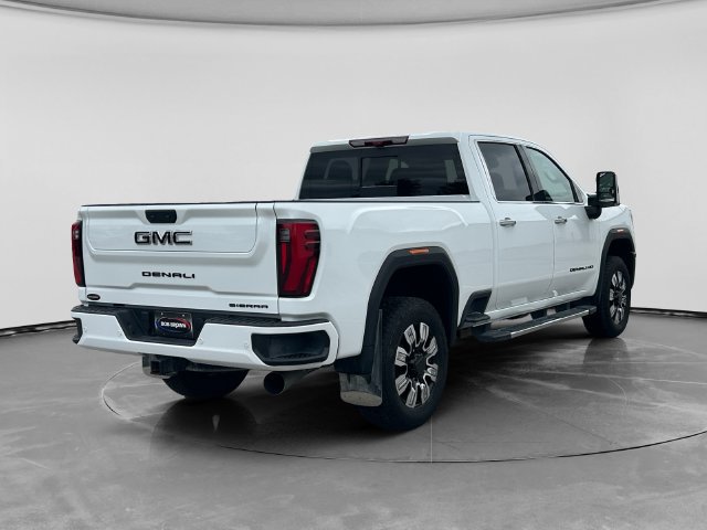 Used 2024 GMC Sierra 2500 Denali w/ Denali Reserve Package AWD/4WD image 3
