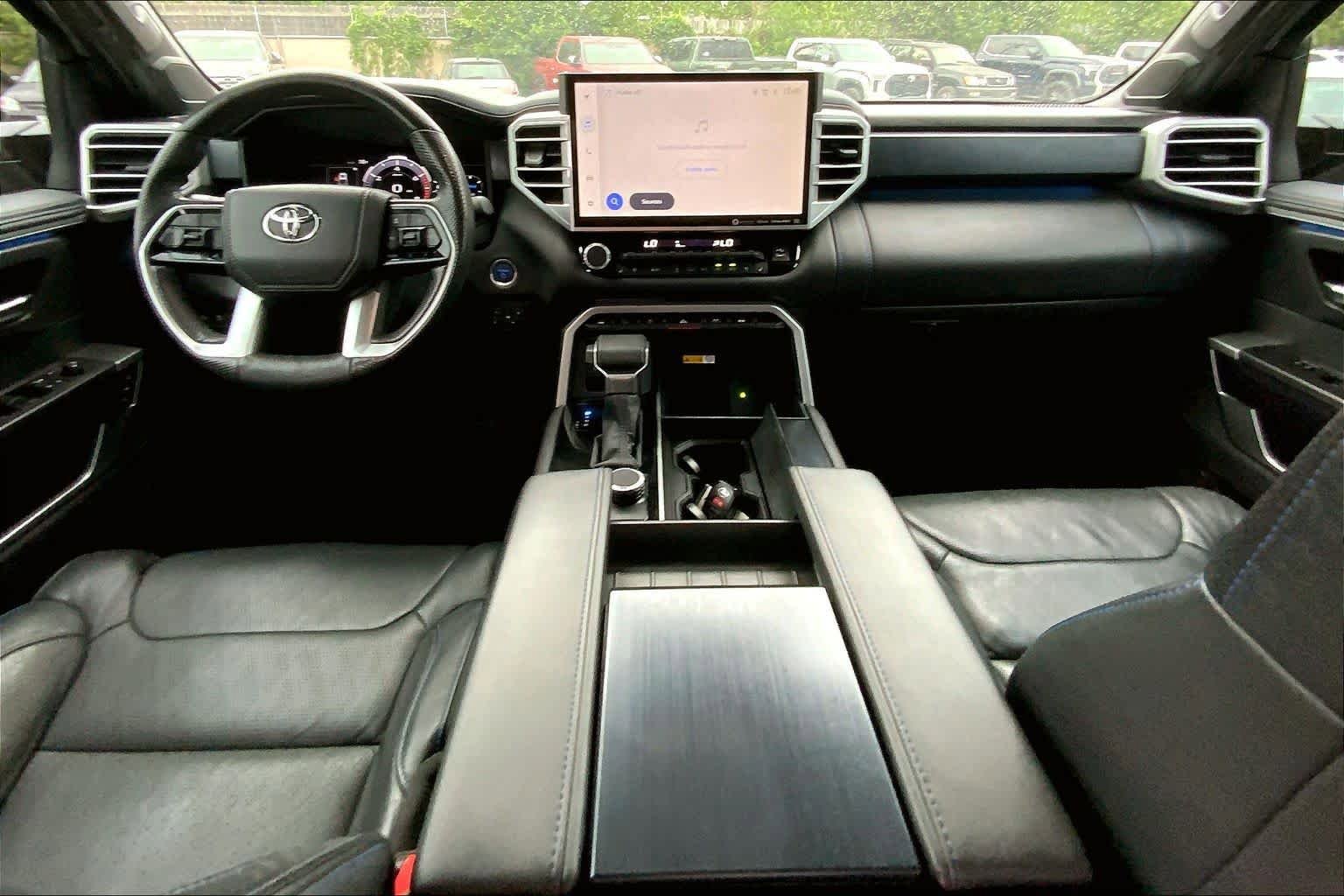 Used 2024 Toyota Tundra Platinum AWD/4WD image 16