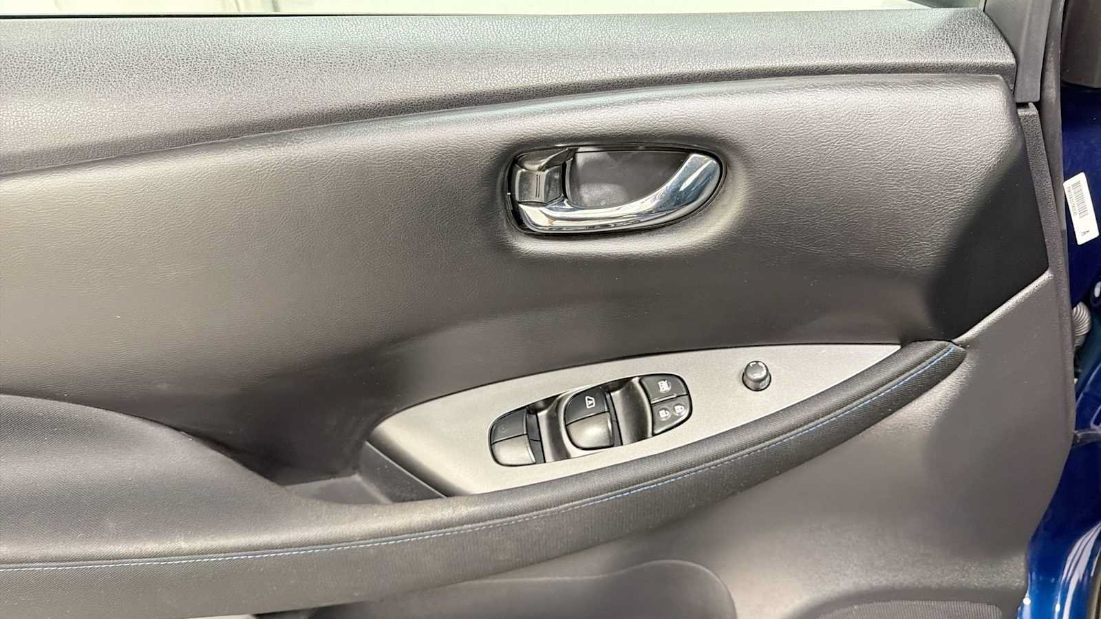 Used 2022 Nissan Leaf S FWD image 15