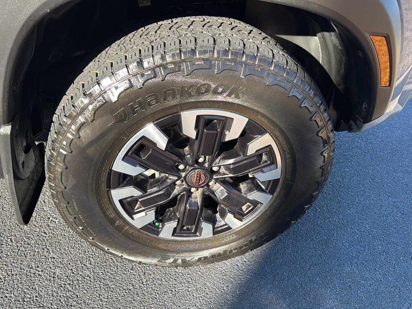 Used 2024 Nissan Frontier PRO-4X w/ Pro Convenience Package image 34