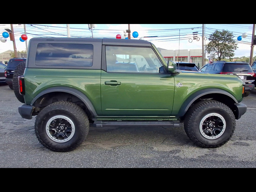 Certified 2022 Ford Bronco Outer Banks w/ Sasquatch Package AWD/4WD image 9
