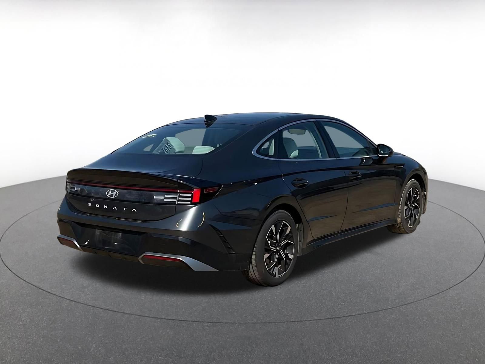Used 2025 Hyundai Sonata SEL image 14