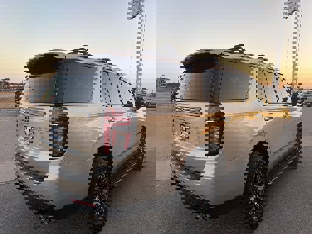 Used 2022 Chevrolet Tahoe Z71 w/ Z71 Off-Road Package image 5