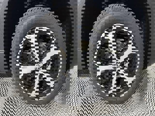 New 2026 Volkswagen Taos SEL image 11