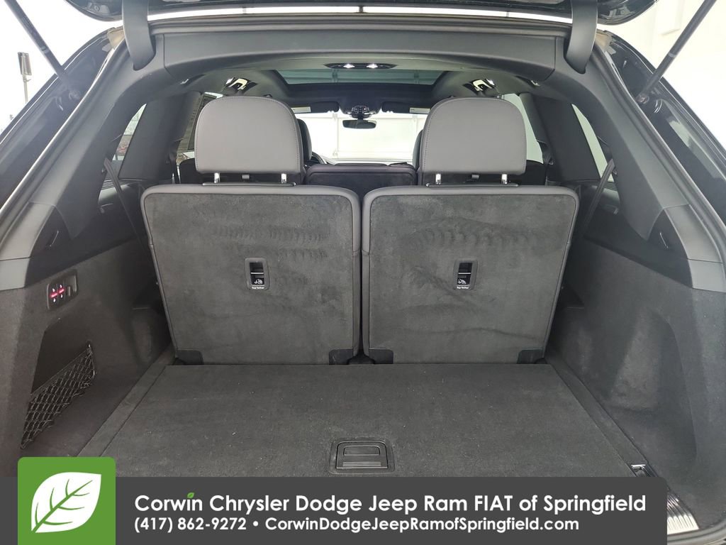Used 2025 Audi Q7 3.0T Premium Plus AWD/4WD image 32