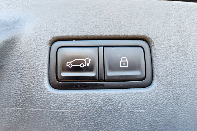 Used 2024 Hyundai Santa Fe SE AWD/4WD image 33