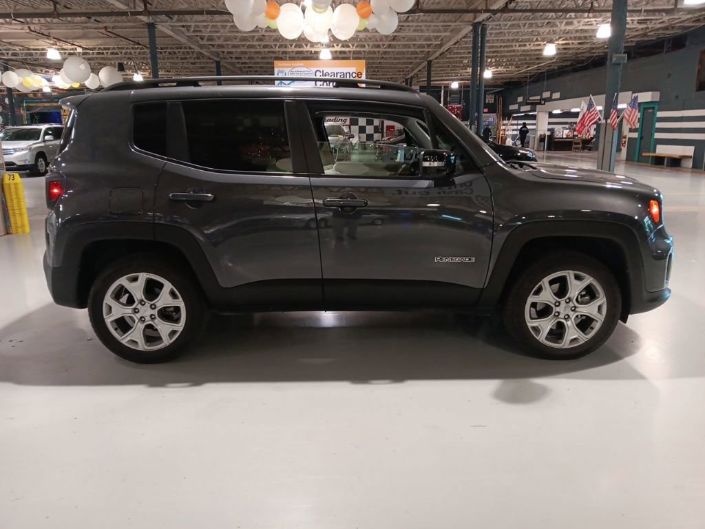 Used 2022 Jeep Renegade Limited AWD/4WD image 6