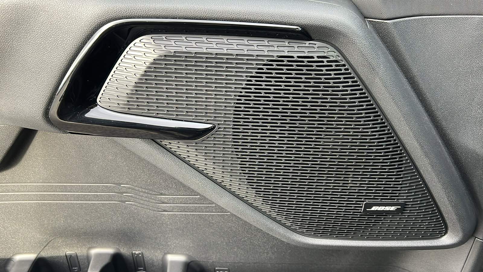 New 2024 Chevrolet Silverado EV RST image 18