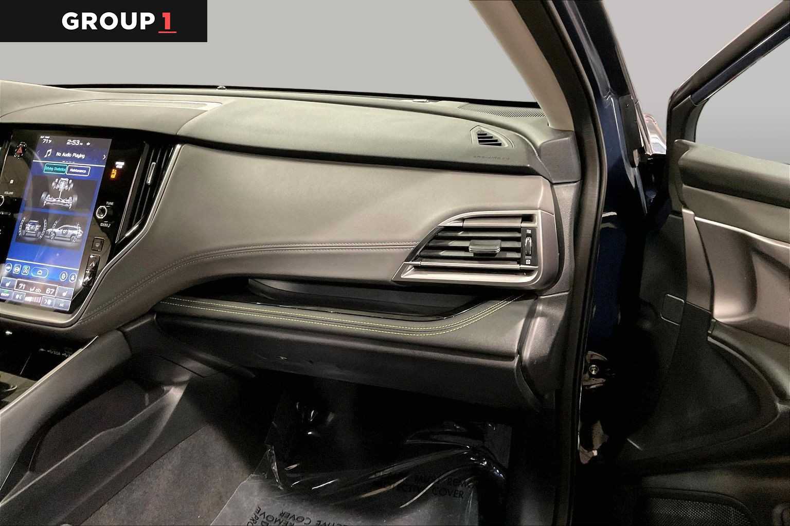 Certified 2025 Subaru Outback Onyx Edition AWD/4WD image 19