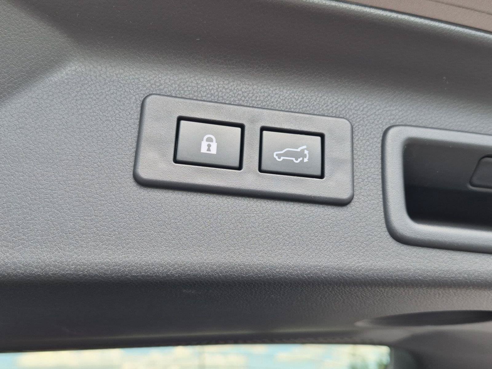 Certified 2025 Subaru Forester Touring AWD/4WD image 29