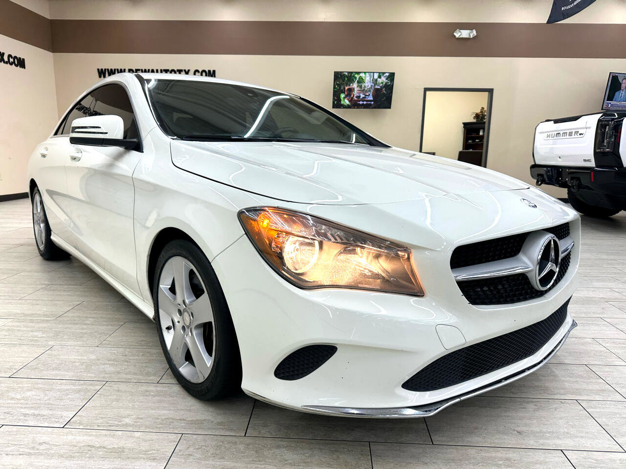 Used 2017 Mercedes-Benz CLA 250 4MATIC image 5