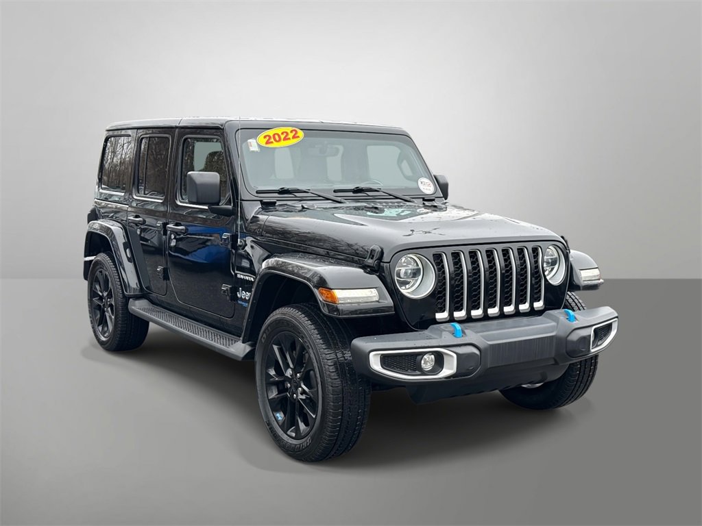 Used 2022 Jeep Wrangler Unlimited Sahara w/ Cold Weather Group image 21