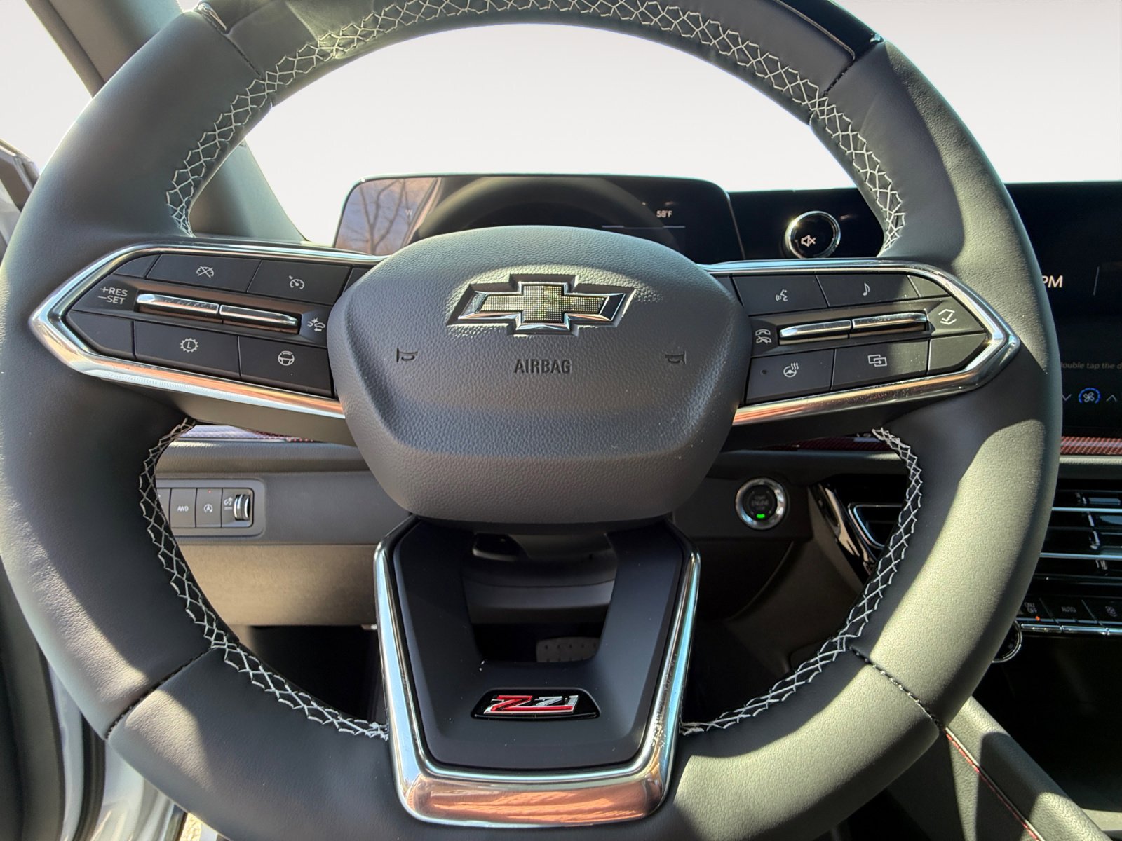 New 2026 Chevrolet Traverse Z71 w/ Enhanced Driving Package AWD/4WD image 12