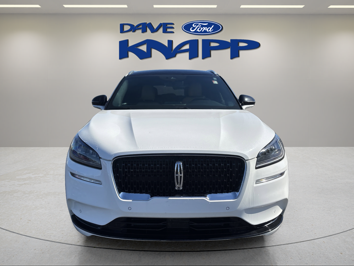 Used 2022 Lincoln Corsair Reserve w/ Equipment Group 201A AWD/4WD image 2