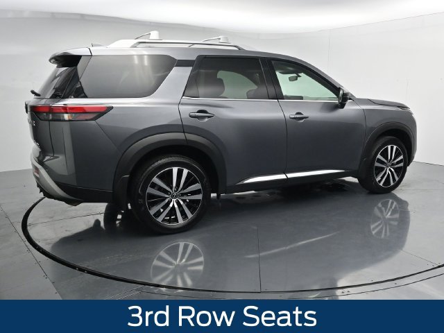Used 2025 Nissan Pathfinder Platinum w/ Cargo Package AWD/4WD image 11