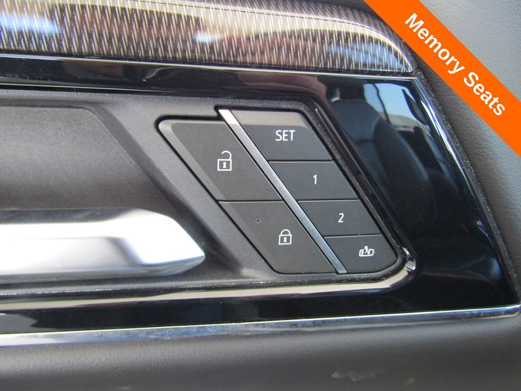 Used 2025 GMC Yukon XL Elevation AWD/4WD image 6