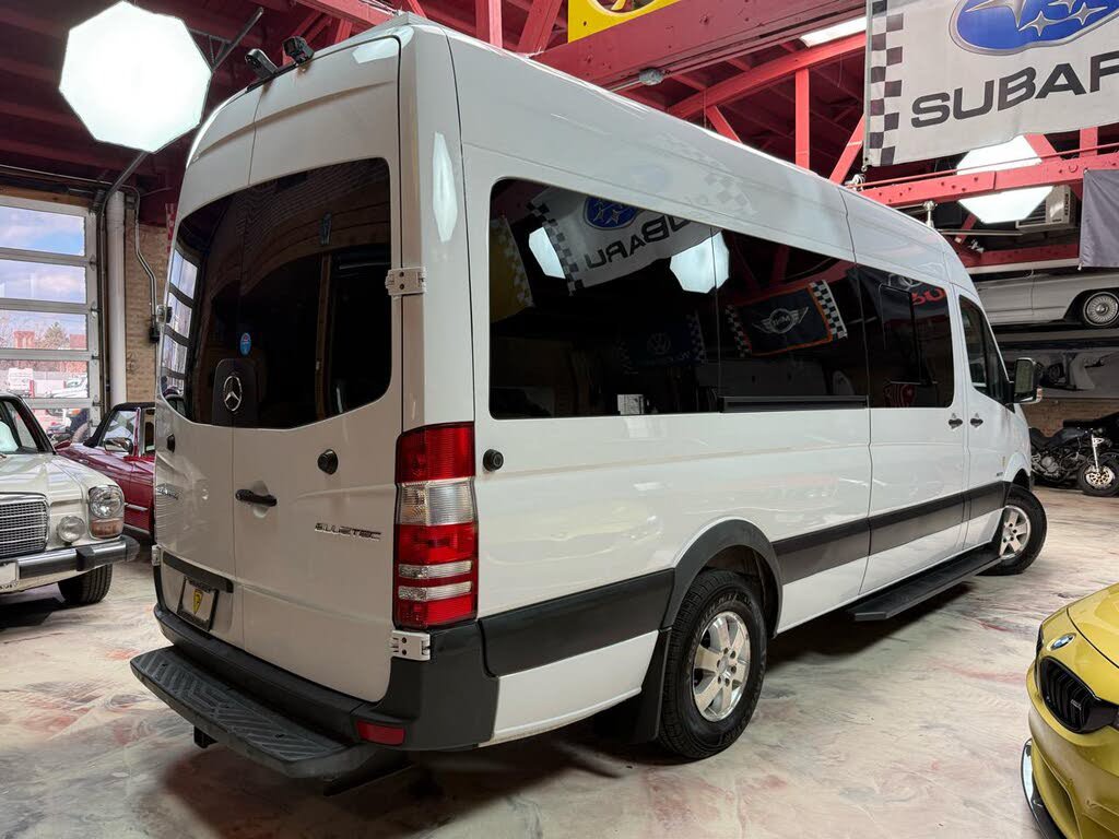 Used 2015 Freightliner Sprinter 2500 RWD image 4