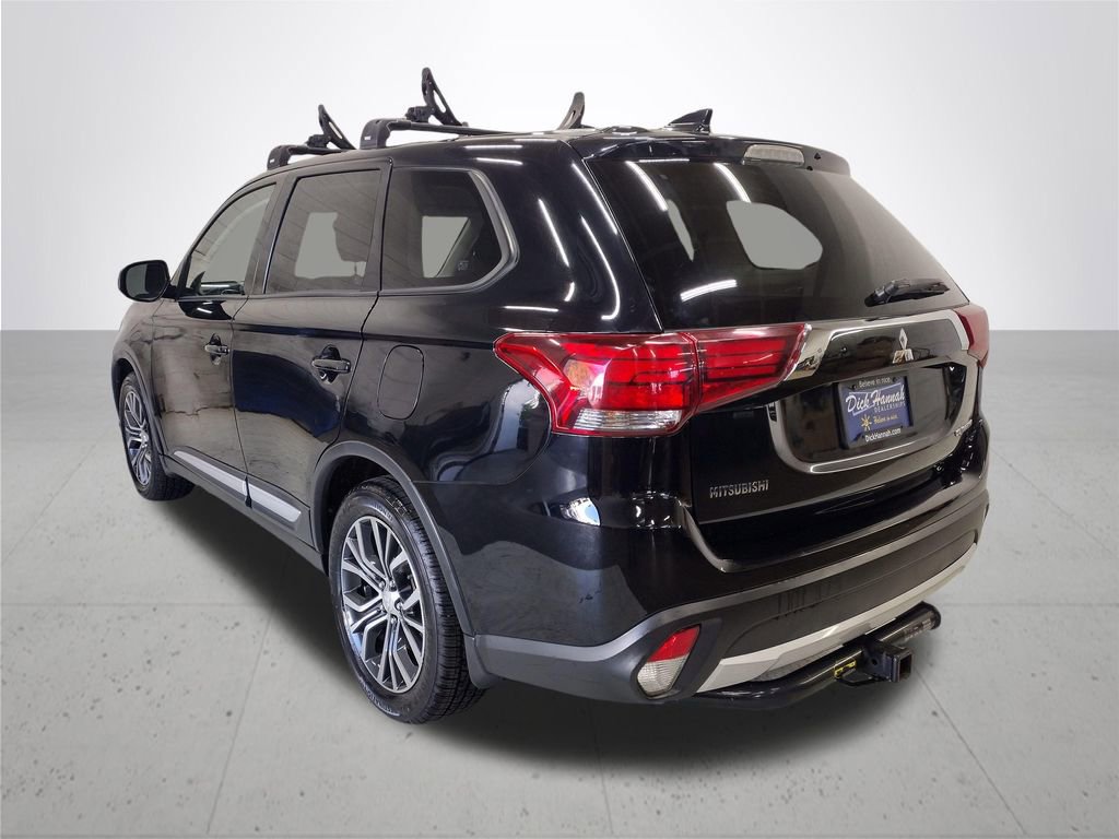 Used 2018 Mitsubishi Outlander ES image 11
