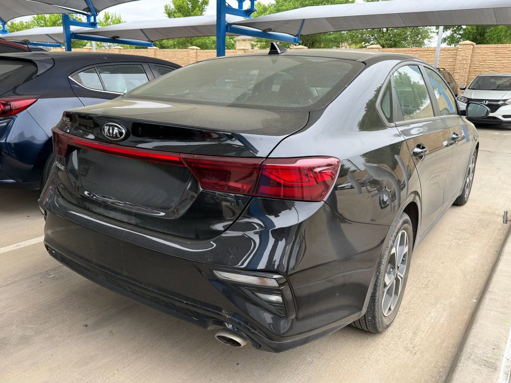 Used 2019 Kia Forte LXS FWD image 5