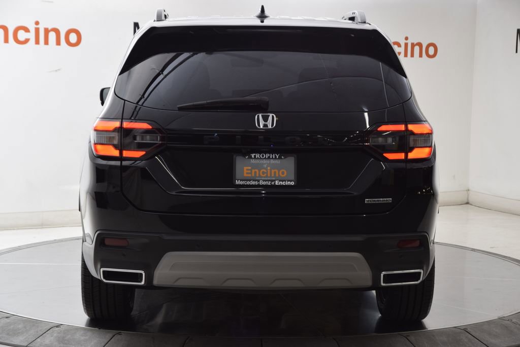 Used 2024 Honda Pilot Touring image 5
