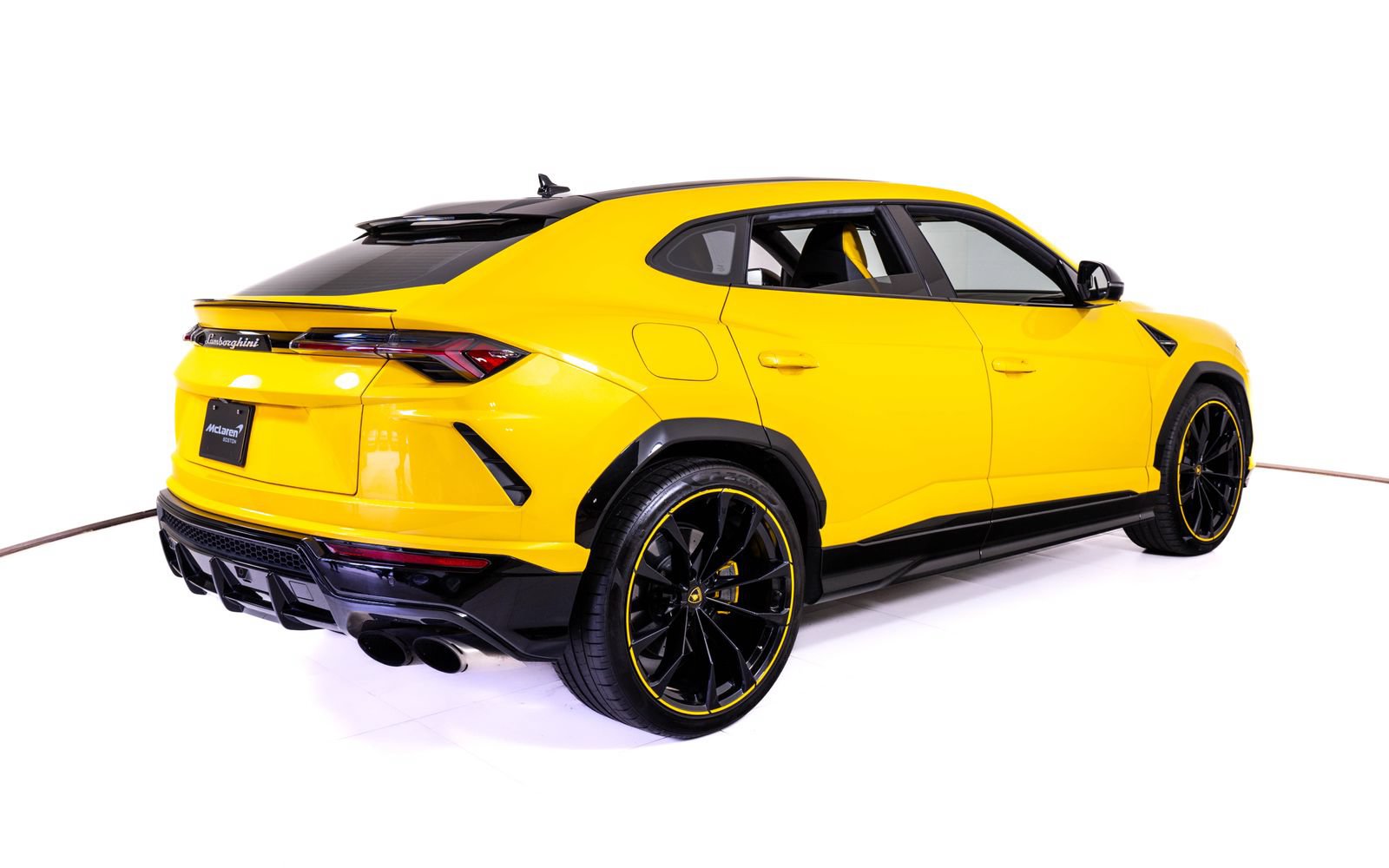 Used 2021 Lamborghini Urus AWD/4WD image 5