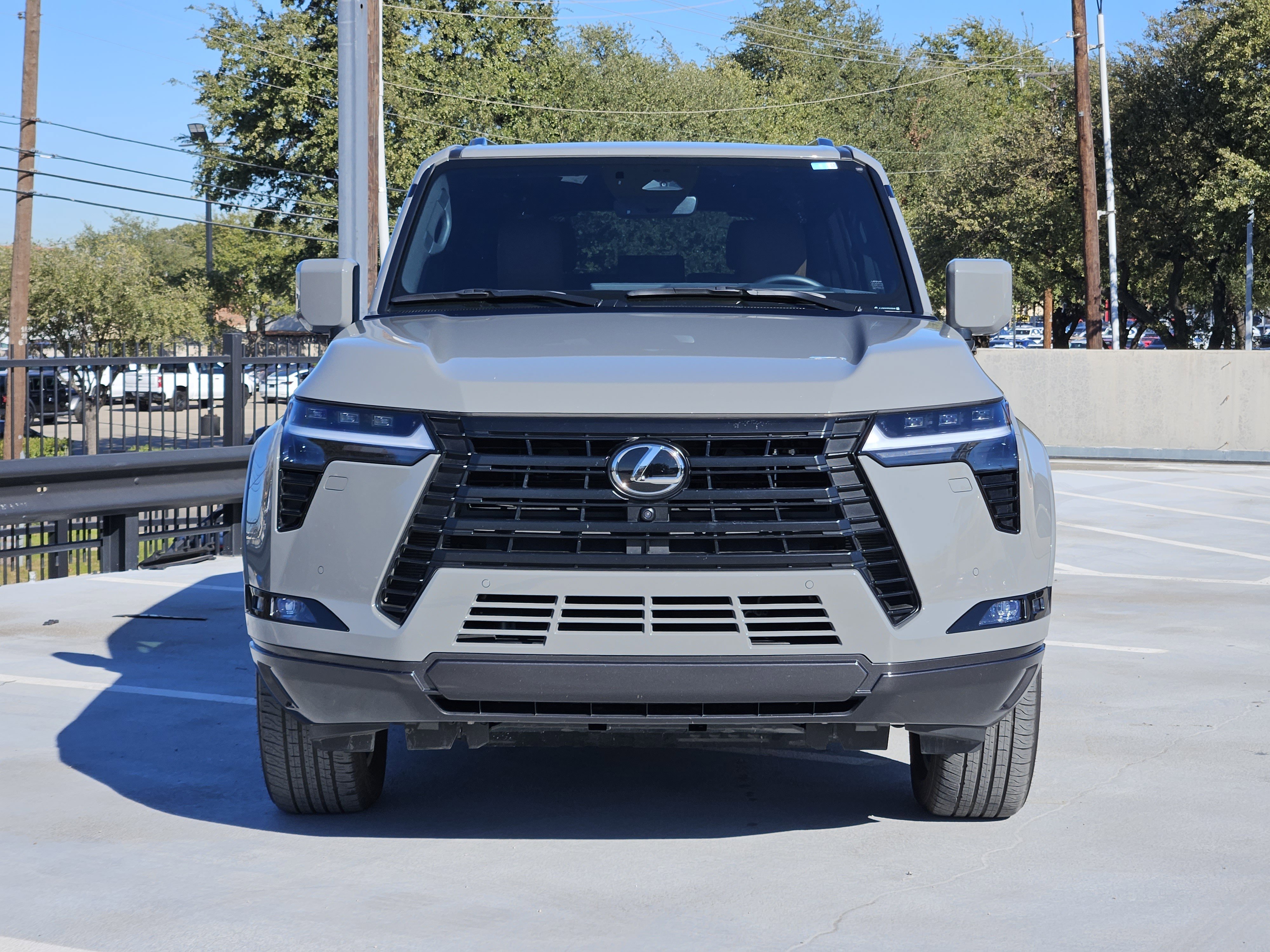 Used 2024 Lexus GX 550 image 6