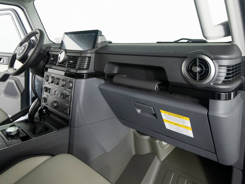Used 2025 INEOS Grenadier AWD/4WD image 25