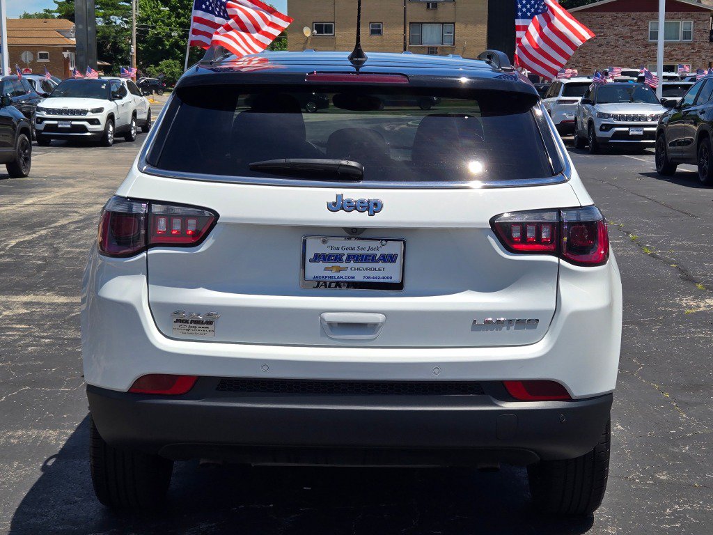 Used 2025 Jeep Compass Limited AWD/4WD image 13