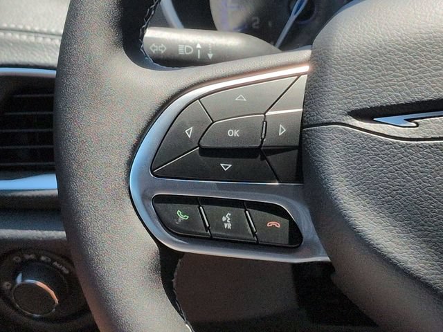 New 2027 Chrysler Pacifica Select FWD image 16