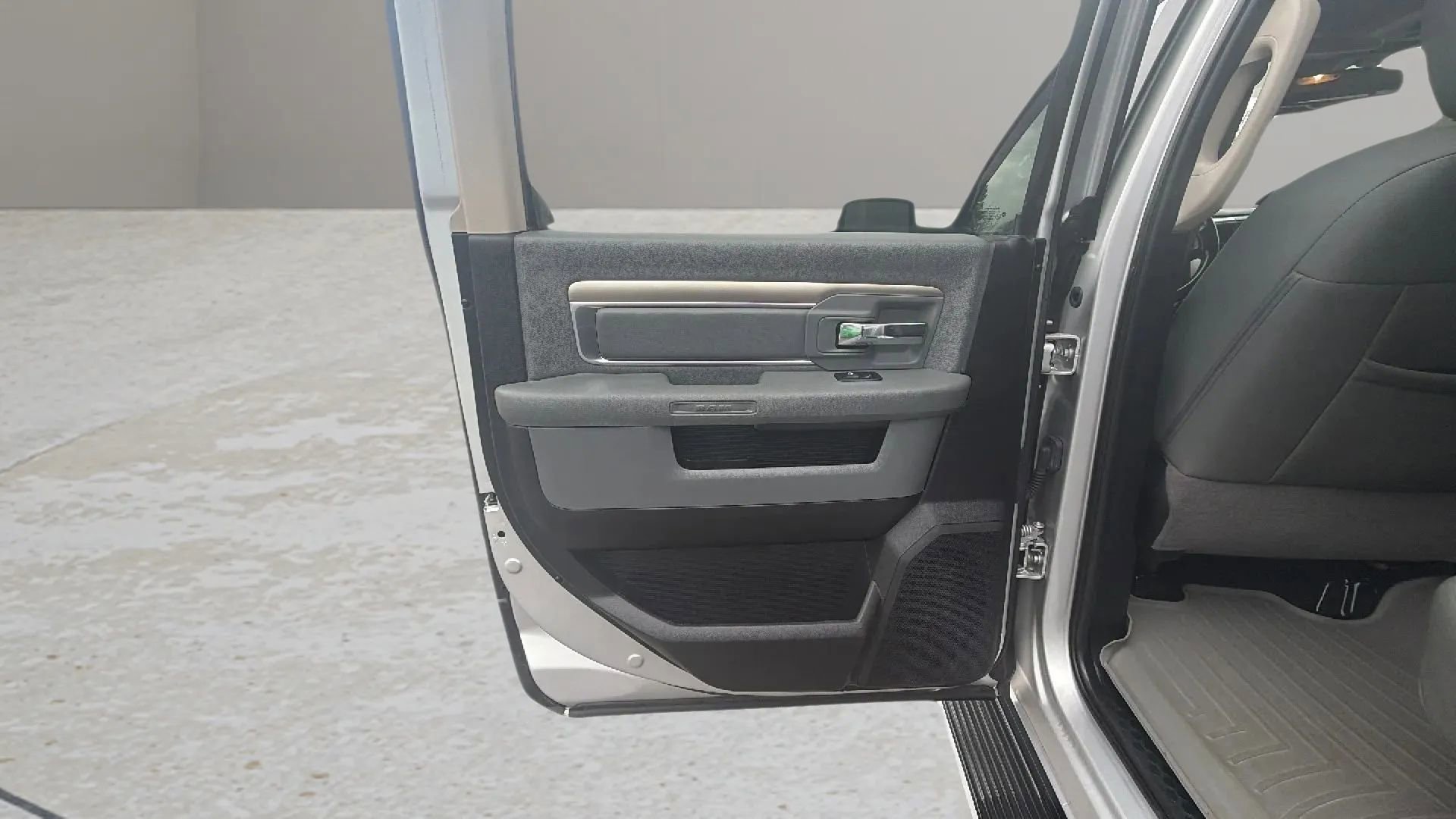 Used 2018 RAM 1500 Big Horn image 45