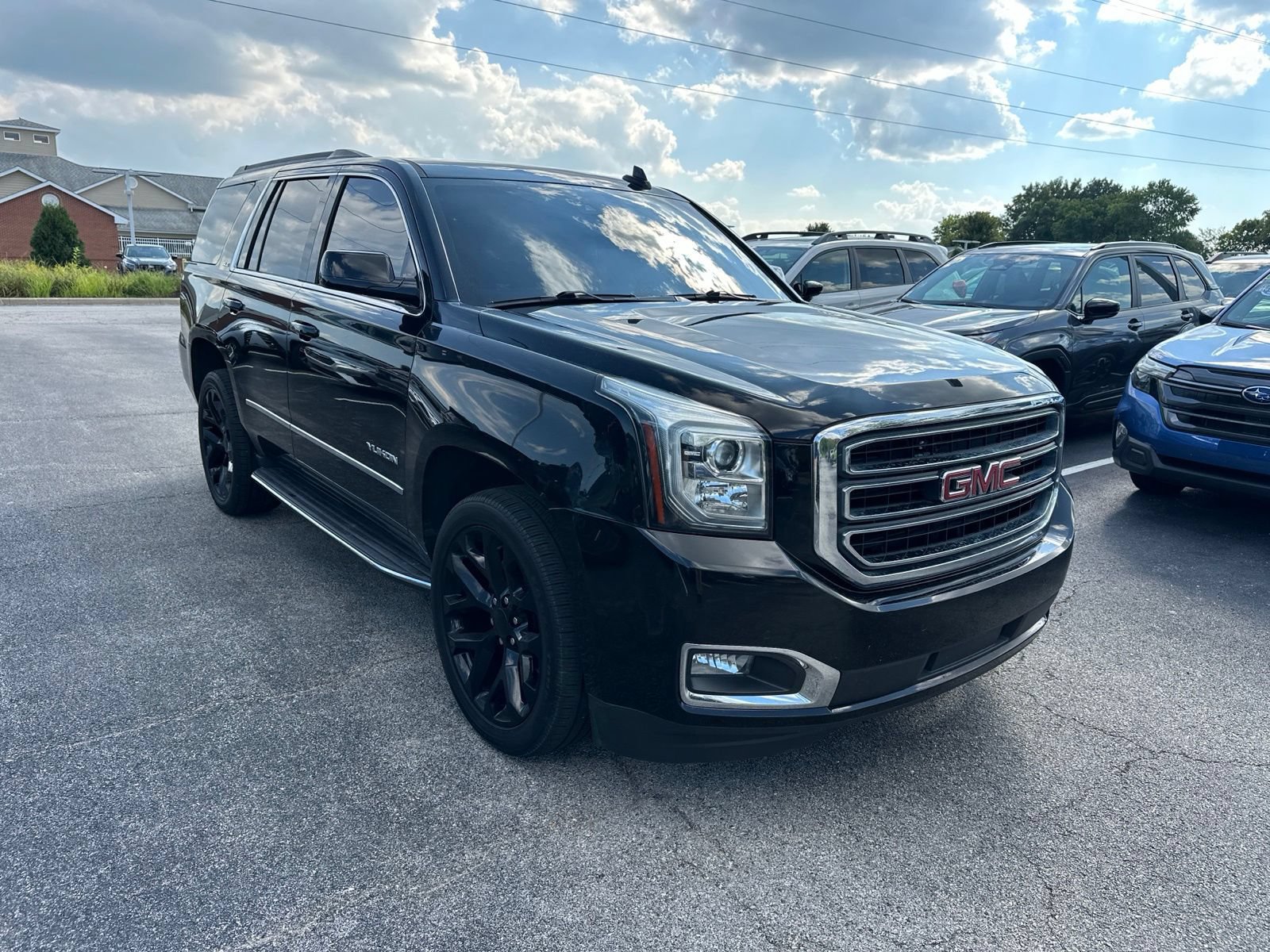Used 2018 GMC Yukon SLE w/ SLE Value Package AWD/4WD image 6