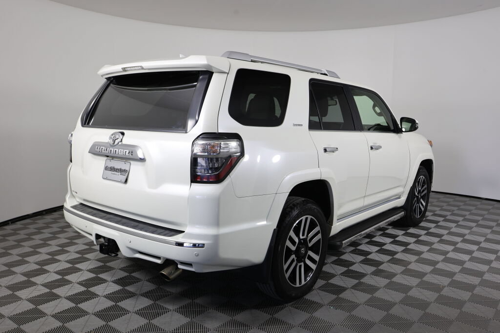 Used 2015 Toyota 4Runner Limited AWD/4WD image 2
