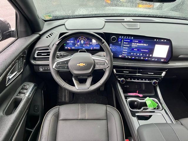 Used 2024 Chevrolet Traverse RS image 28